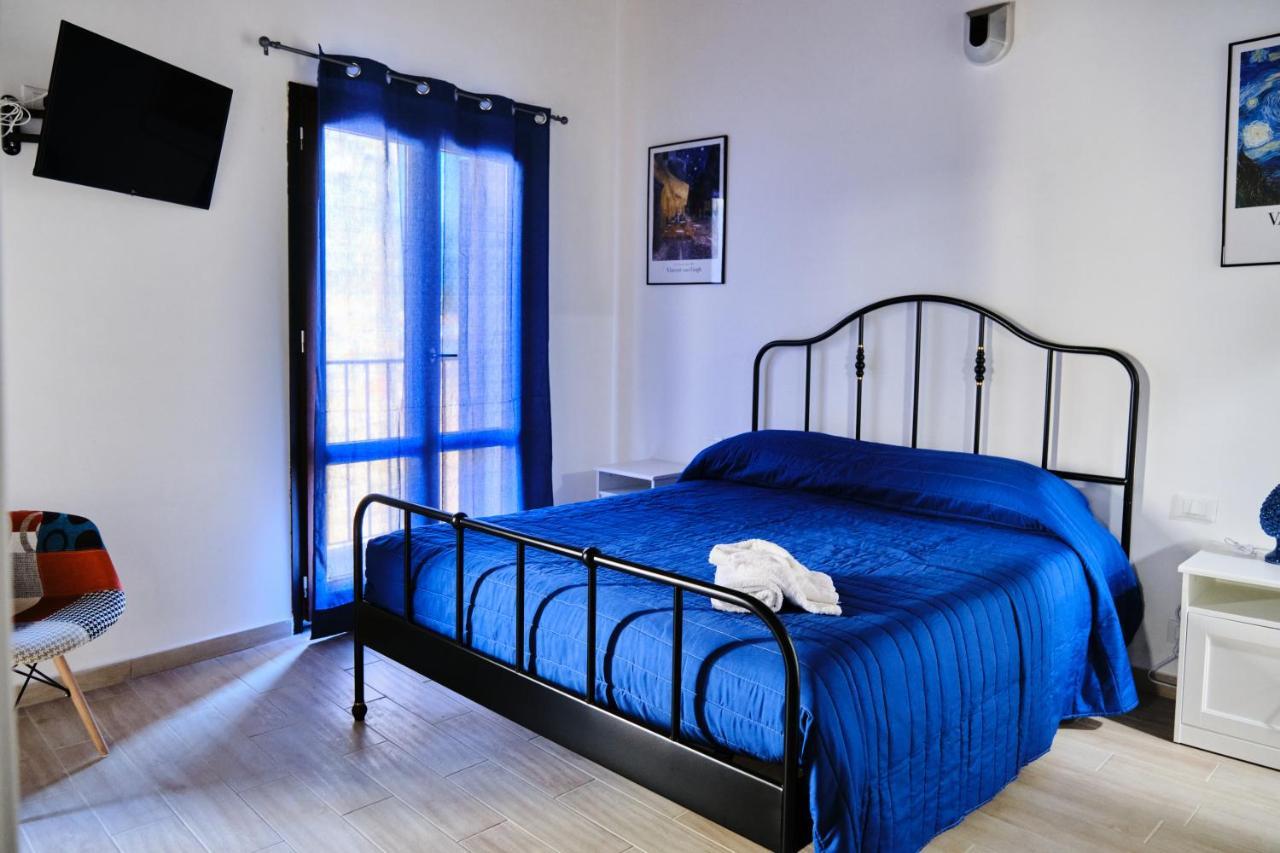 Mercede Rooms Палермо Екстериор снимка