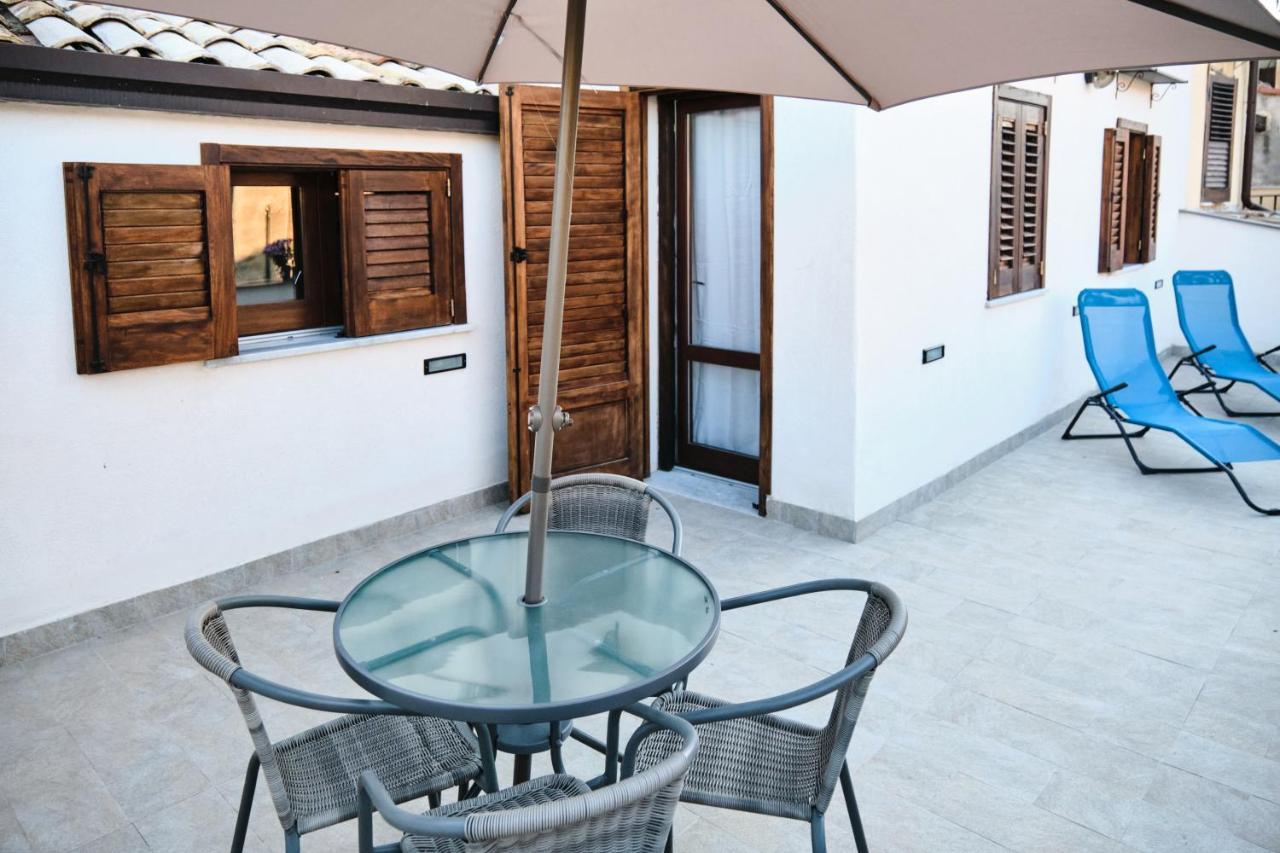 Mercede Rooms Палермо Екстериор снимка
